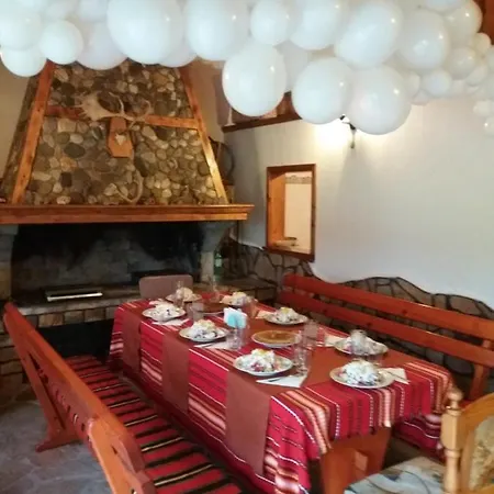 Holiday home здравец *