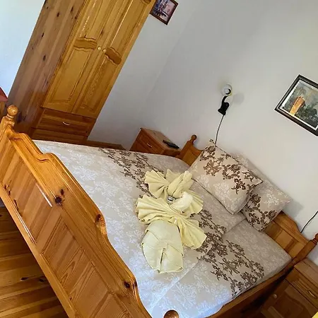 здравец בית נופש