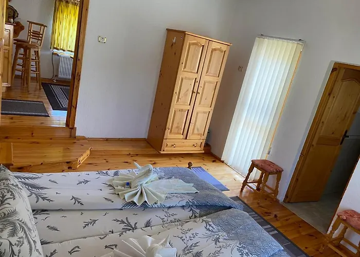 Holiday home здравец *