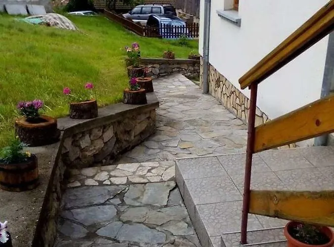 здравец בית נופש